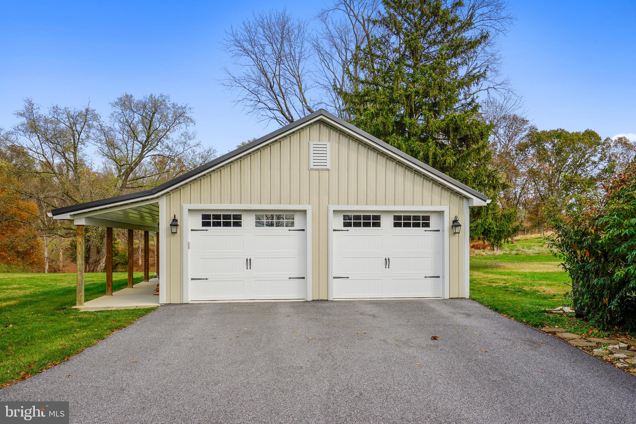 15309 York Road Sparks, MD 21152 - Photo 9 of 60 2 car garage plus storage