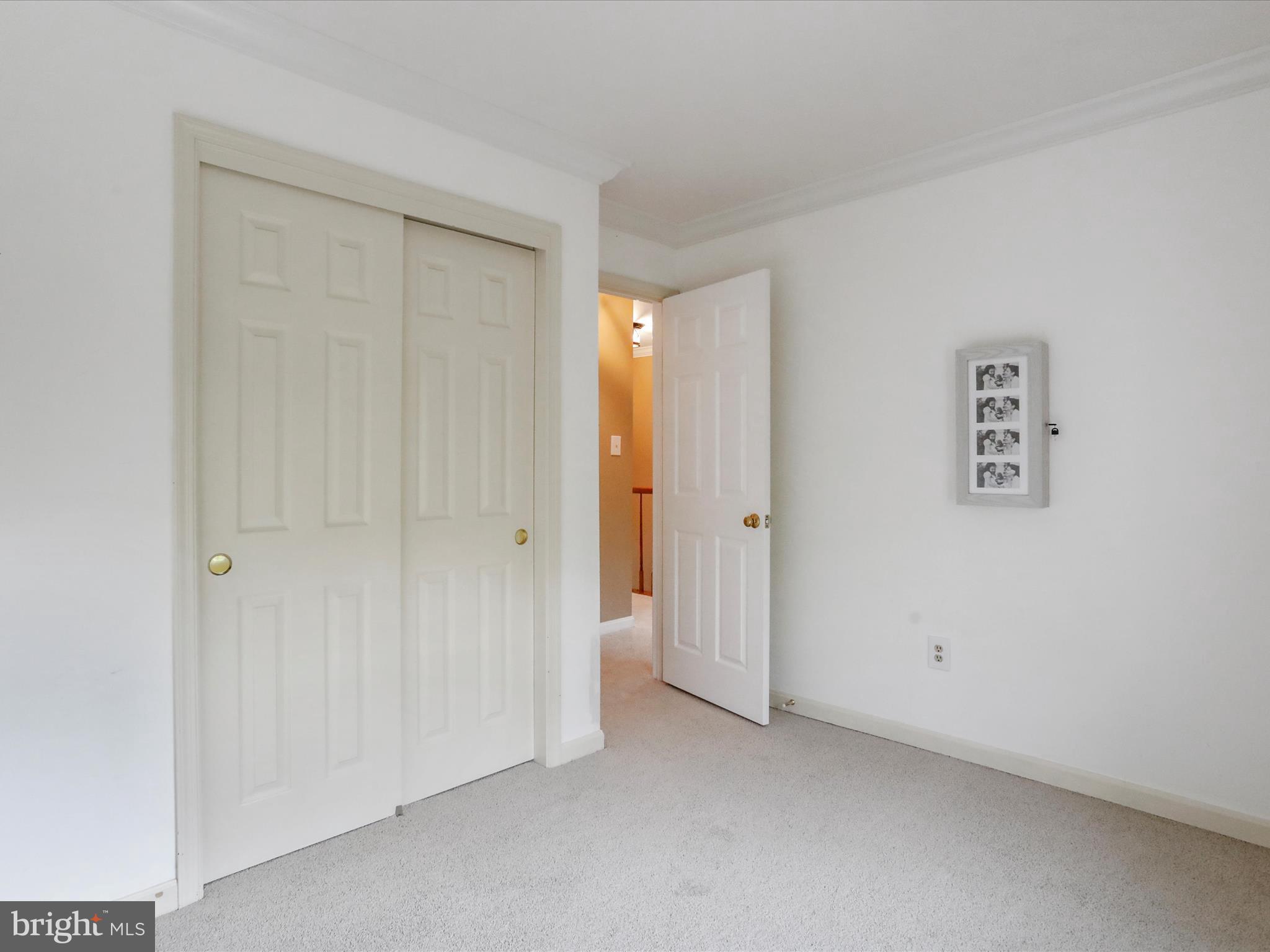 6910 Compton Valley Court Centreville, VA 20121 - Photo 22 of 37 a view of an empty room