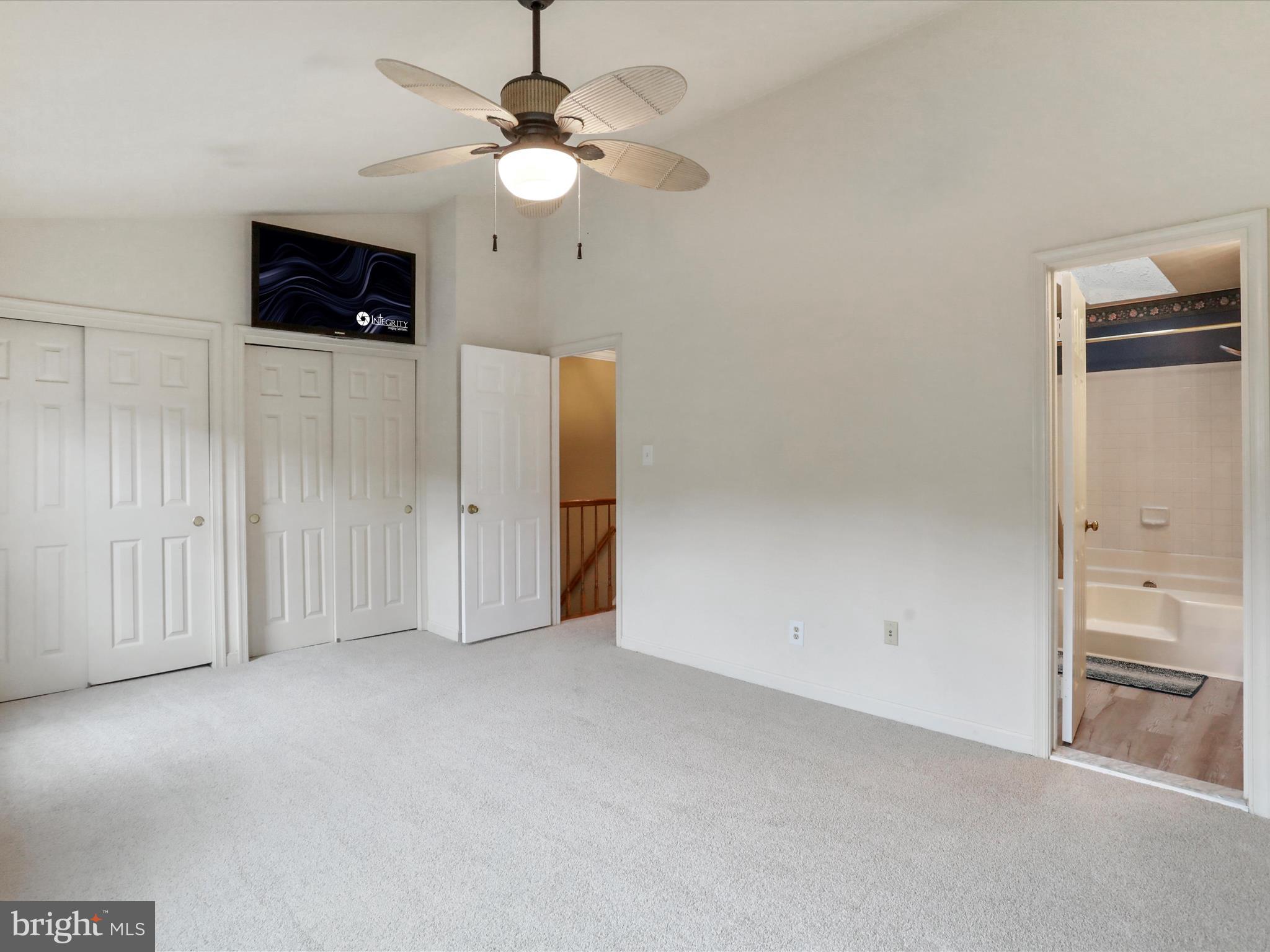 6910 Compton Valley Court Centreville, VA 20121 - Photo 25 of 37 wooden floor in an empty room