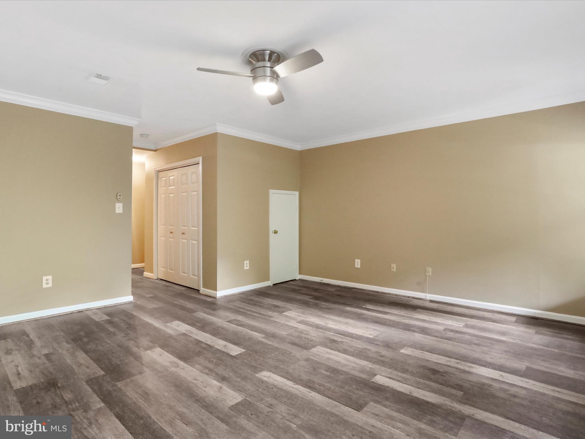 6910 Compton Valley Court Centreville, VA 20121 - Photo 33 of 37