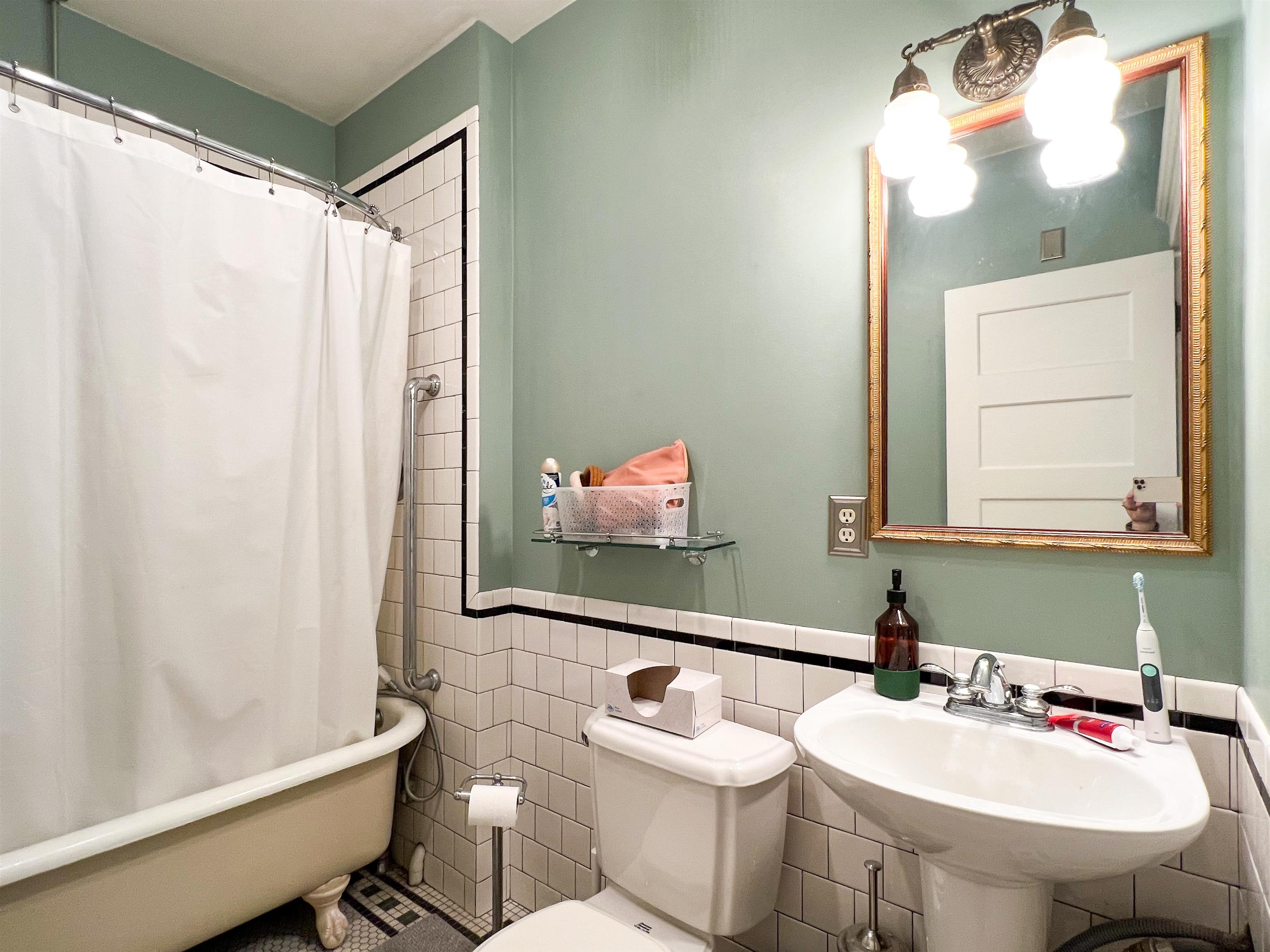326 West 6th Avenue, Unit 304 Spokane, WA 99204 - Photo 29 of 46