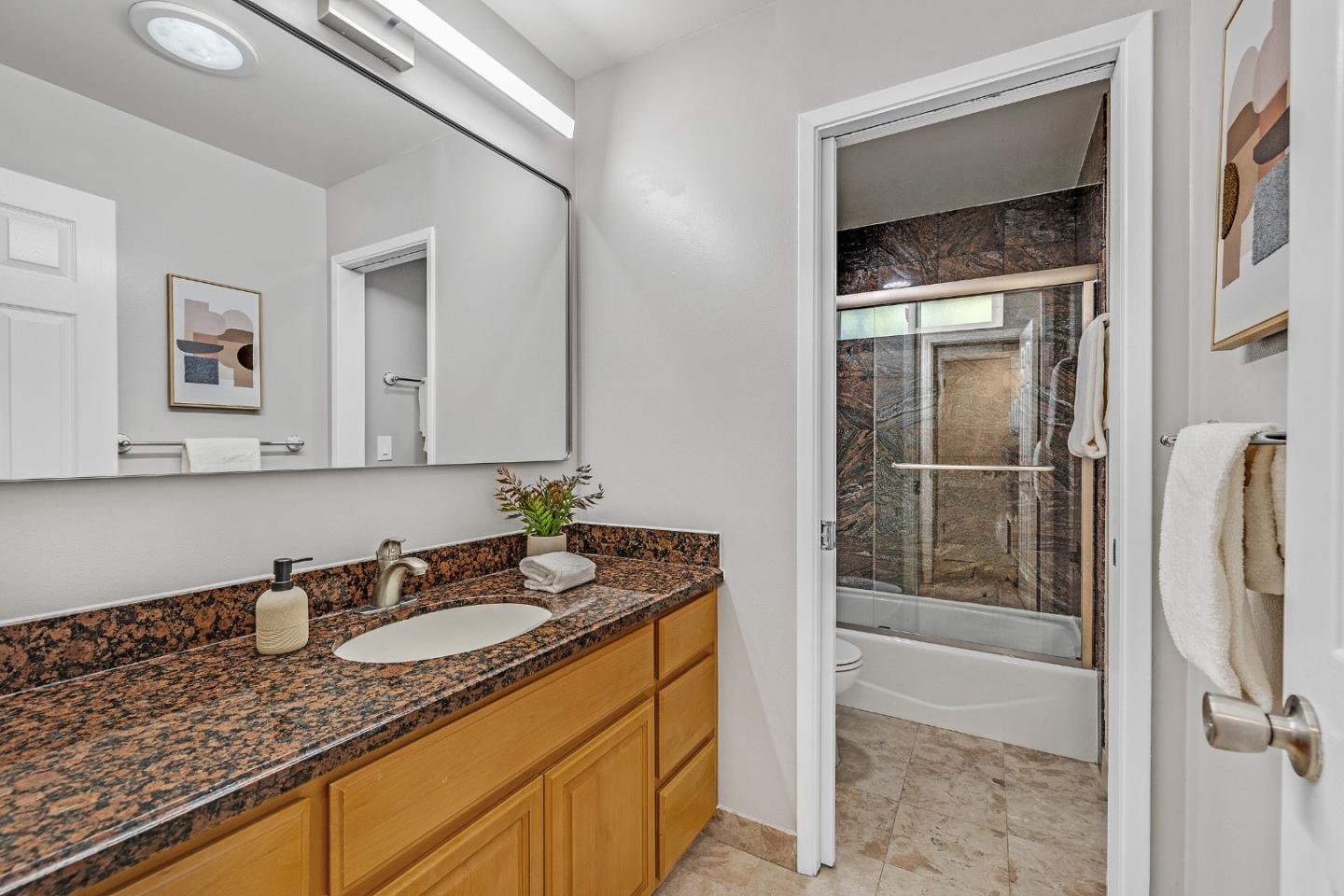 22562 Alcalde Road Cupertino, CA 95014 - Photo 18 of 29 Gallery Image 18