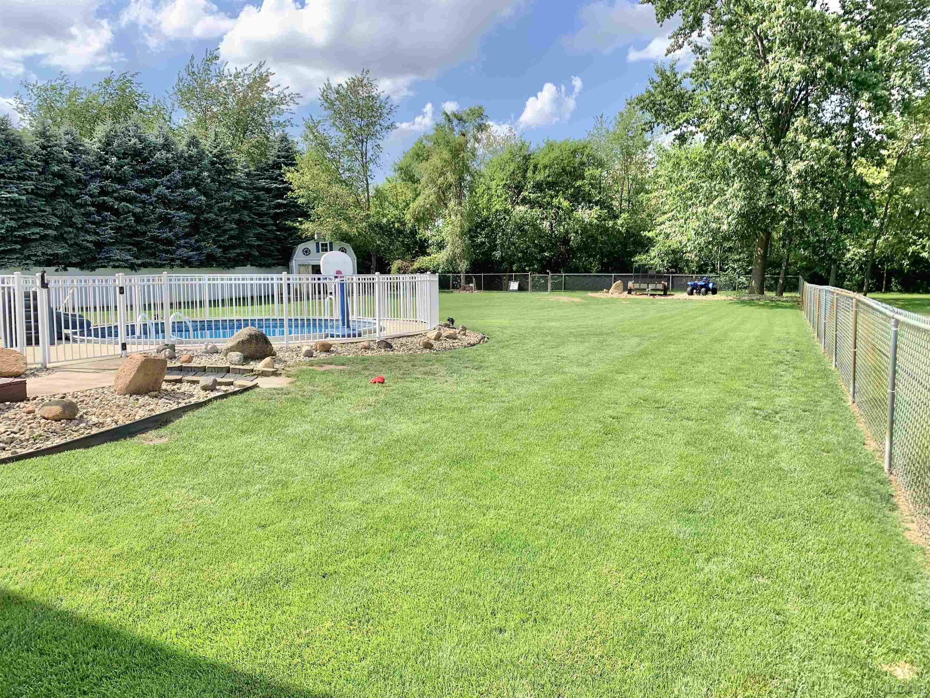 3144 Cobblestone Ridge Tecumseh, MI 49286 - Photo 10 of 54 50147667-1b2e271f-a877-481d-a12f-84fe287c2026.JPG