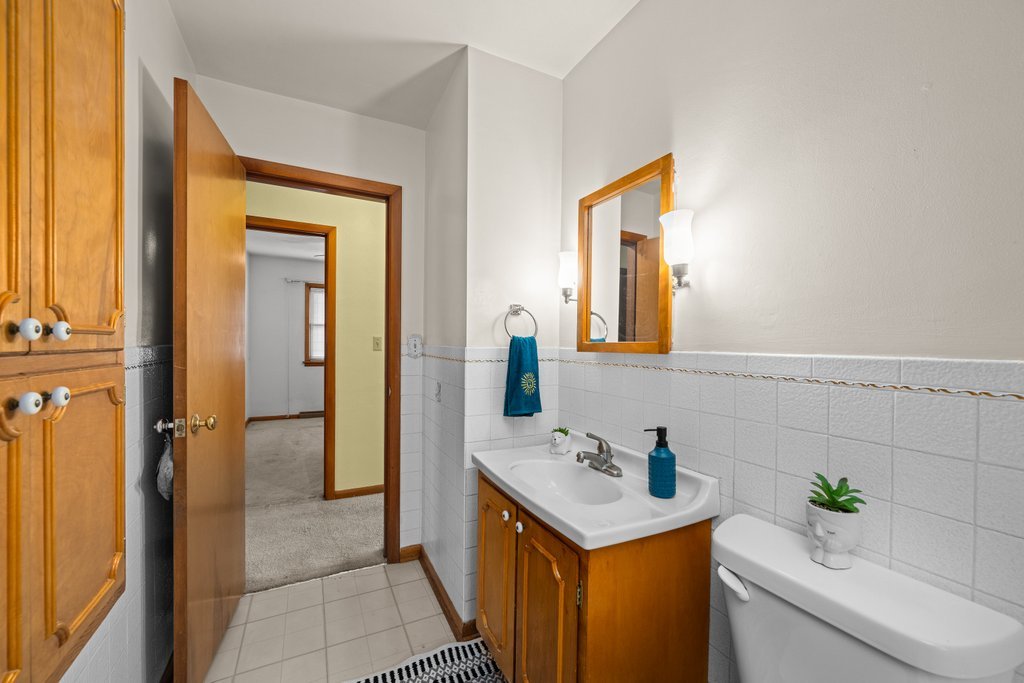 2374 33rd Street Moline, IL 61265 - Photo 18 of 30