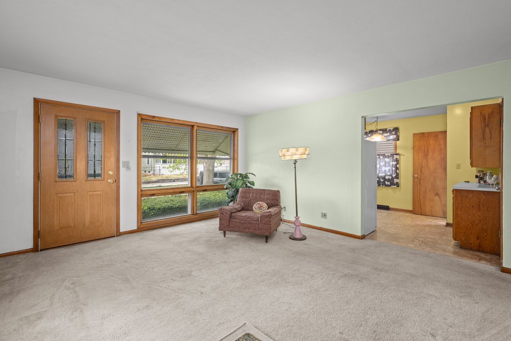 2374 33rd Street Moline, IL 61265 - Photo 7 of 30