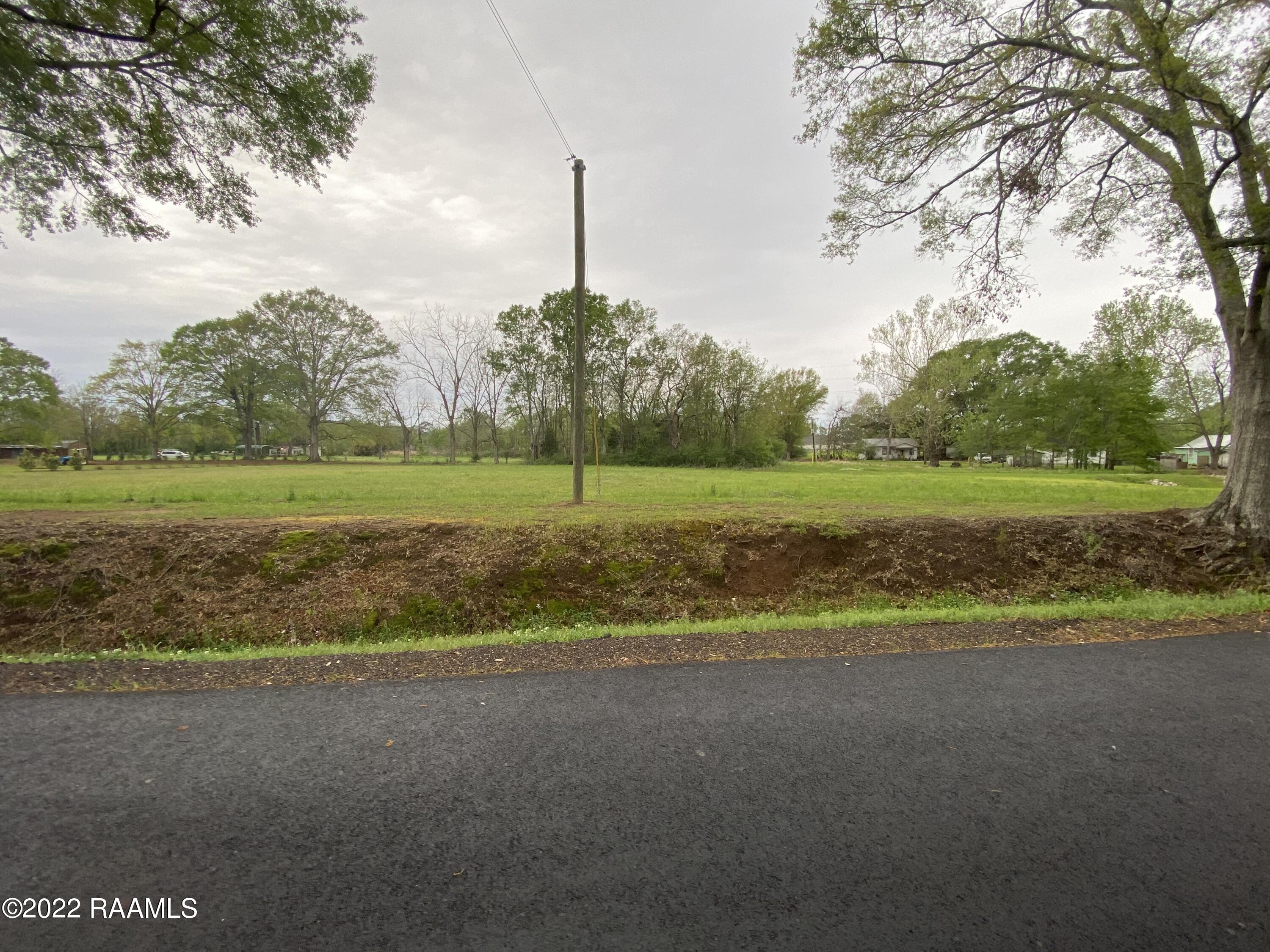 106-108 Kate Road Carencro, LA 70520 - Photo 9 of 10 154F8DC2-8E12-4DDD-B632-75E620027869