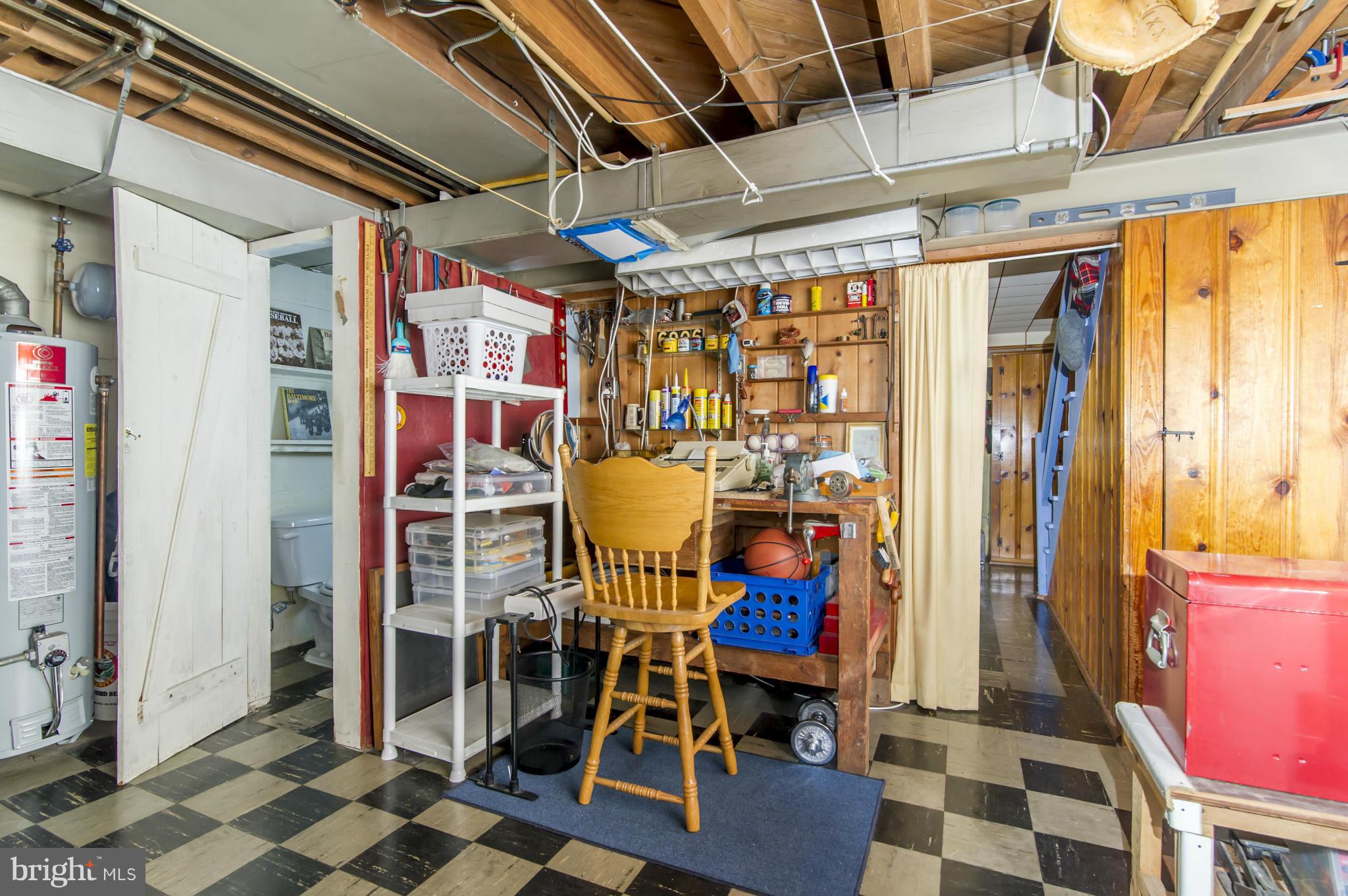 6906 Broening Road Dundalk, MD 21222 - Photo 22 of 29 a view of a room with chairs