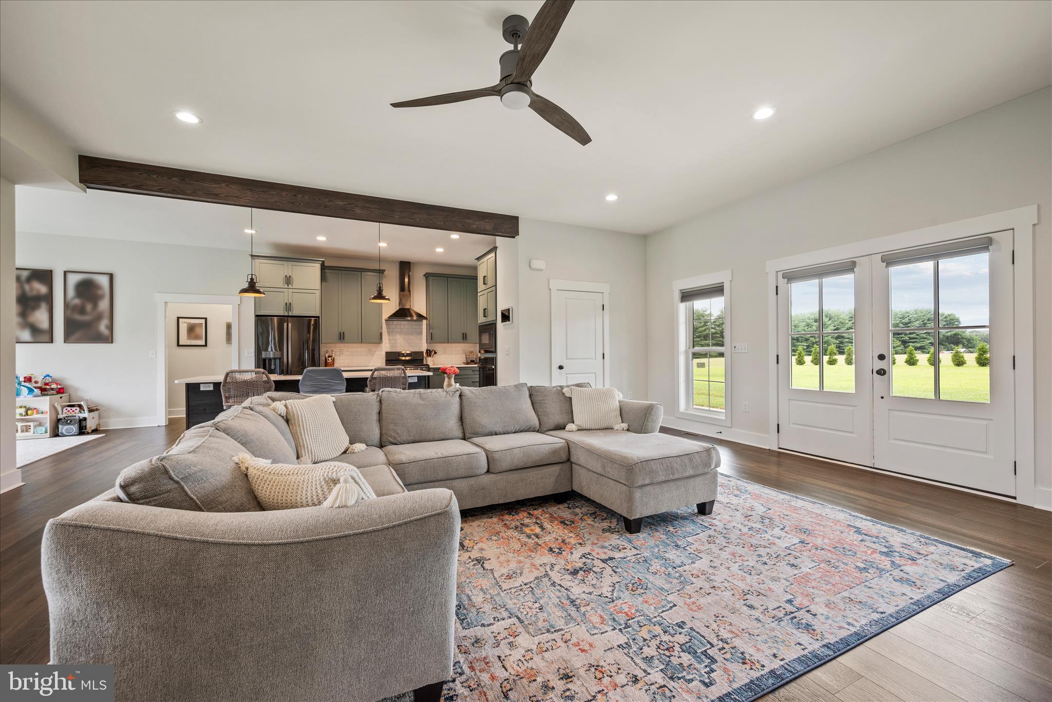 886 Middle Fork Road Cross Junction, VA 22625 - Photo 11 of 80 Living Room
