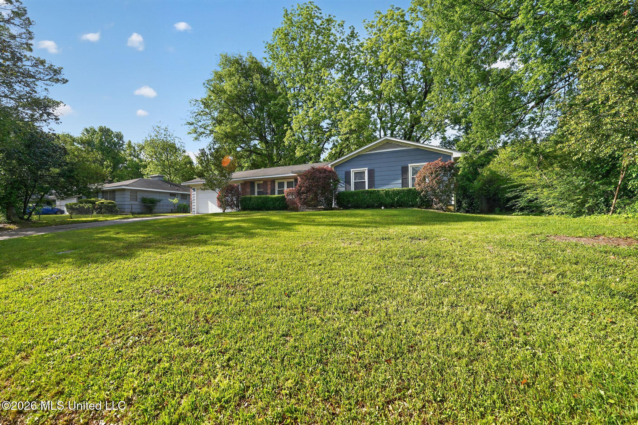 1623 Wilhurst Street Jackson, MS 39211 - Photo 2 of 41 03_1623_Wilhurst_St_Jackson_MS_39211-Ext
