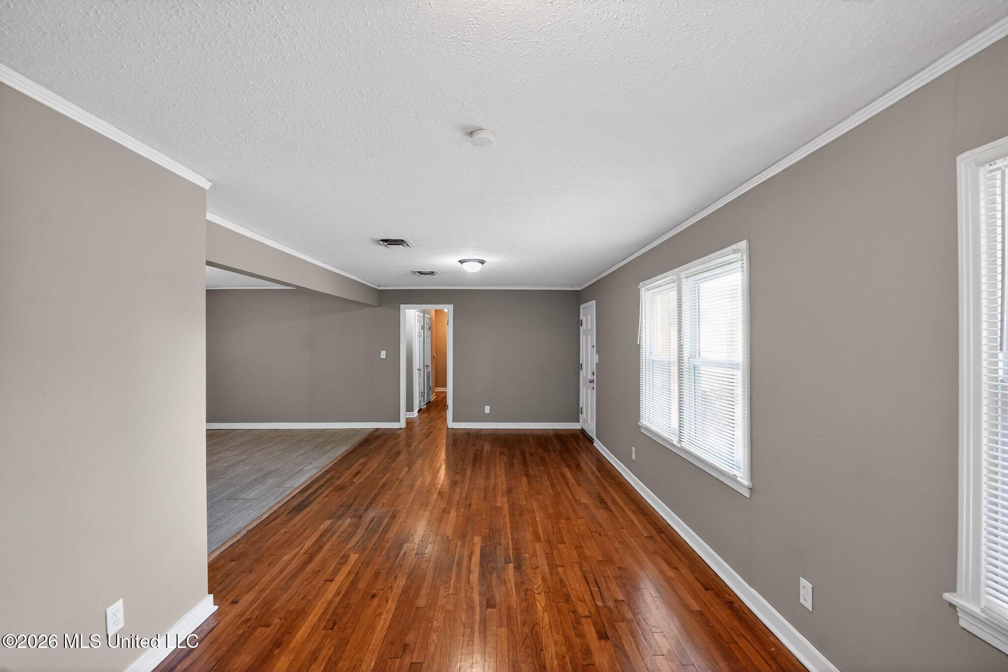 1623 Wilhurst Street Jackson, MS 39211 - Photo 7 of 41 14_1623_Wilhurst_St_Jackson_MS_39211-Liv