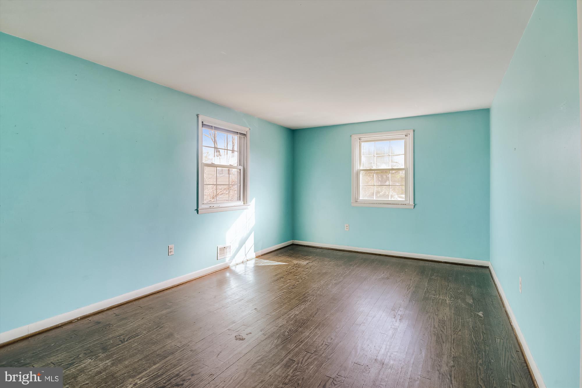 818 Stoneleigh Road Baltimore, MD 21212 - Photo 22 of 35 Bedroom number 2
