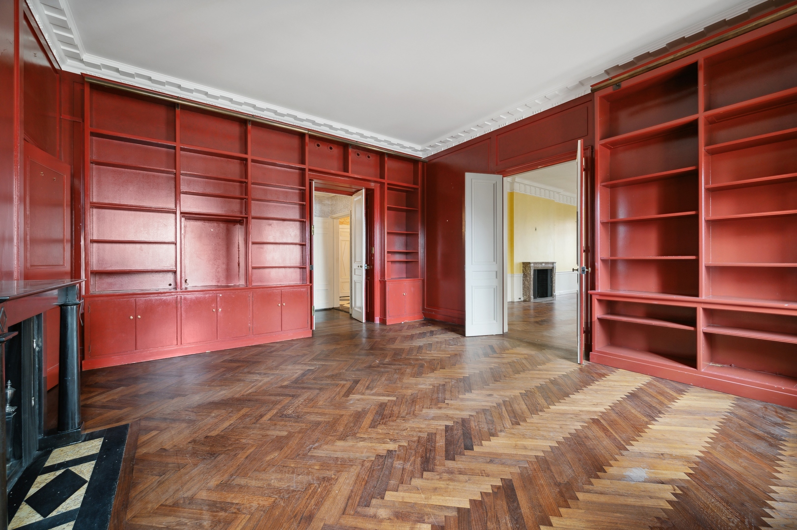 1260 North Astor Street, Unit 8 Chicago, IL 60610 - Photo 13 of 27 a view of empty room with wooden floor and windows