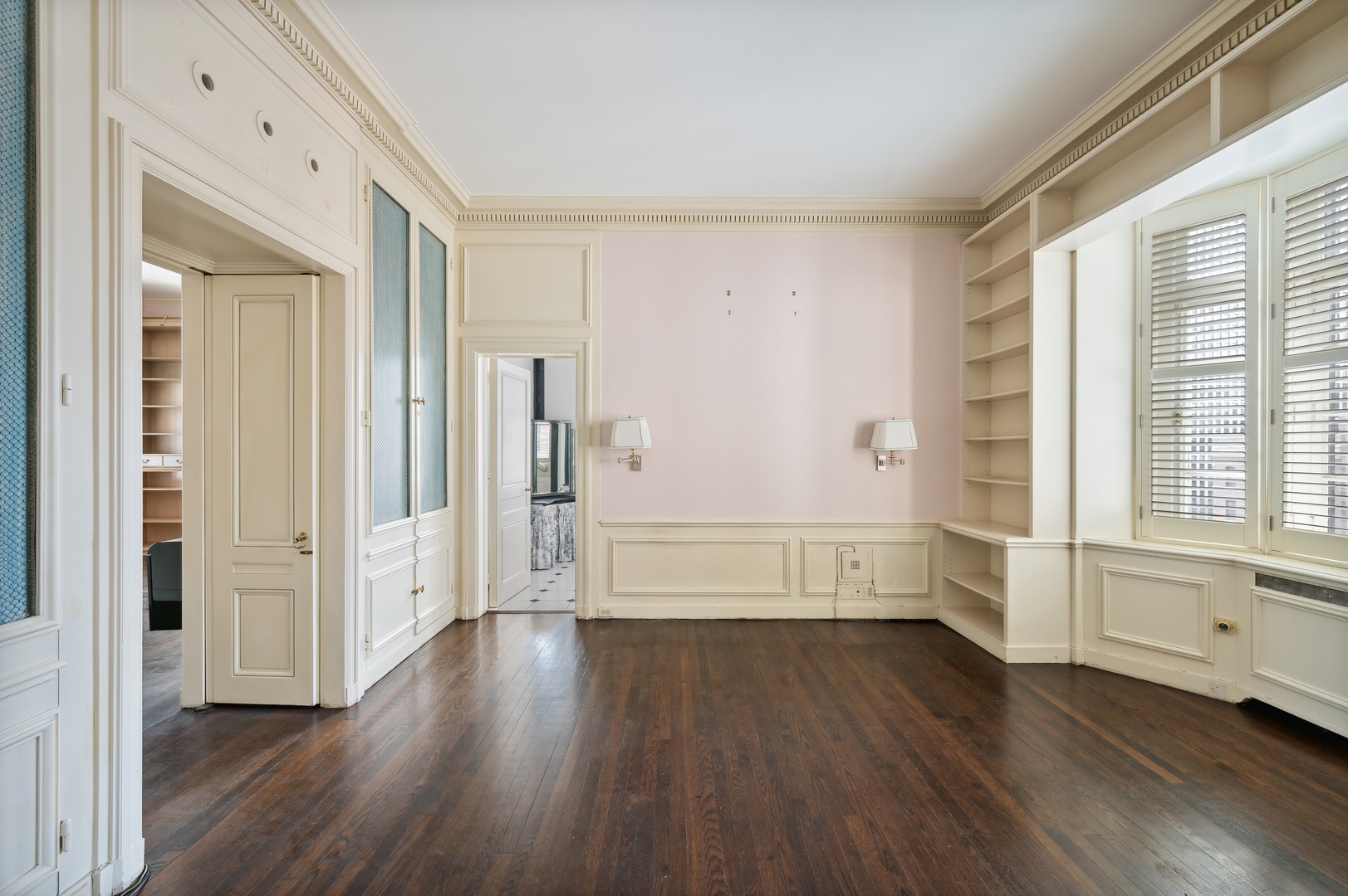 1260 North Astor Street, Unit 8 Chicago, IL 60610 - Photo 19 of 27 a view of empty room with wooden floor and fan