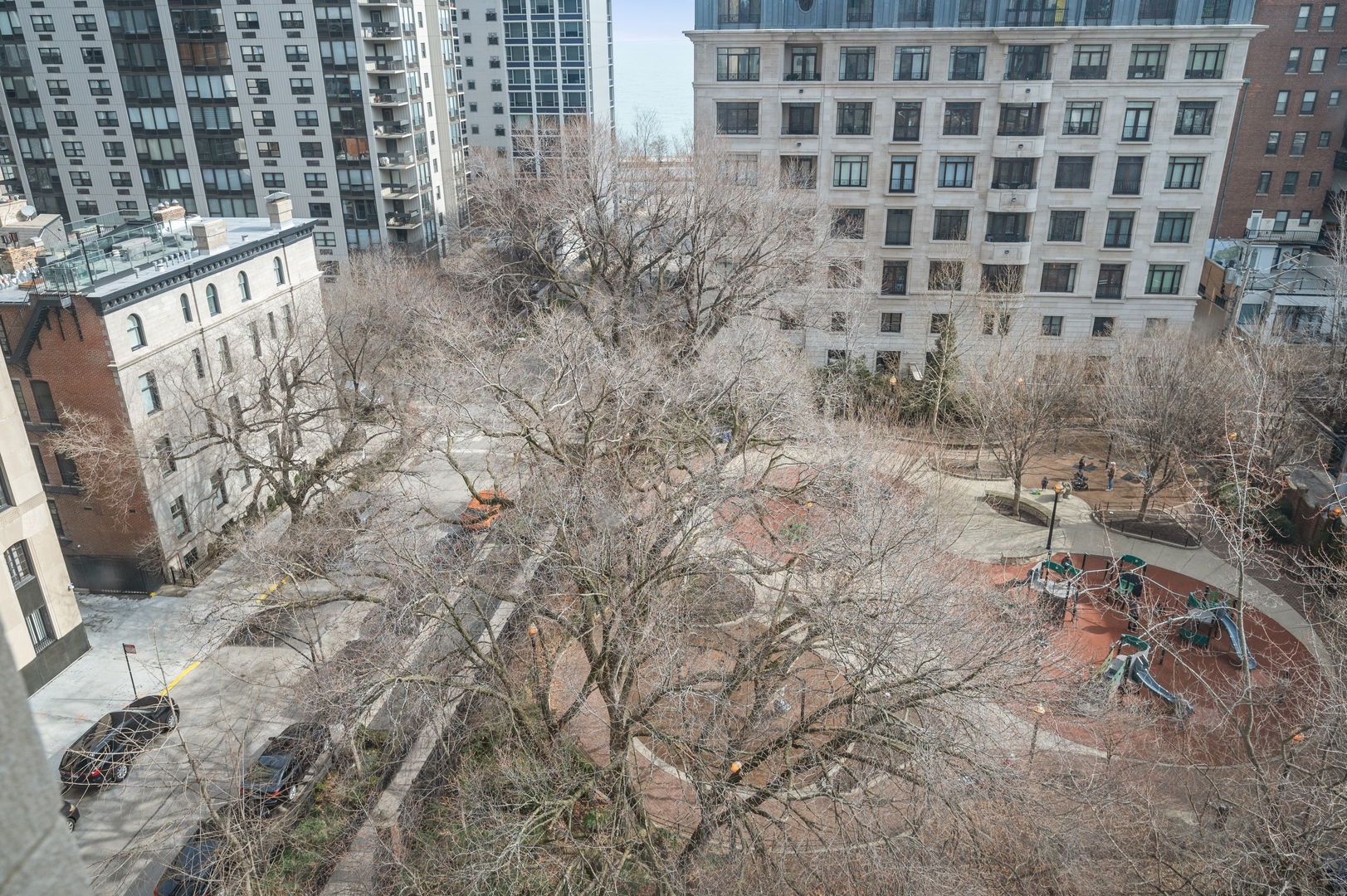 1260 North Astor Street, Unit 8 Chicago, IL 60610 - Photo 21 of 27 a view of a brick building