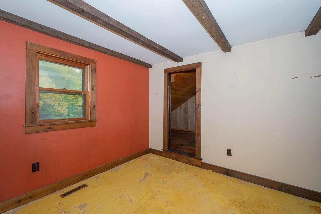 44 Streeter Road Sturbridge, MA 01518 - Photo 24 of 42