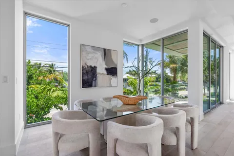 $4,100,000 | 1070 Del Harbour Drive, Delray Beach, FL 33483