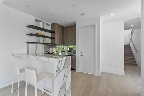 $4,100,000 | 1070 Del Harbour Drive, Delray Beach, FL 33483