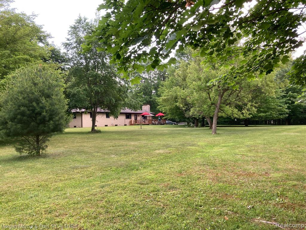10301 Allen Road Clarkston, MI 48348 - Photo 33 of 33