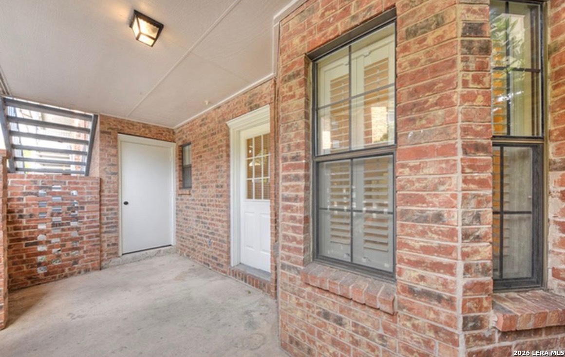 5359 Fredericksburg Road, Unit 302 San Antonio, TX 78229 - Photo 4 of 16