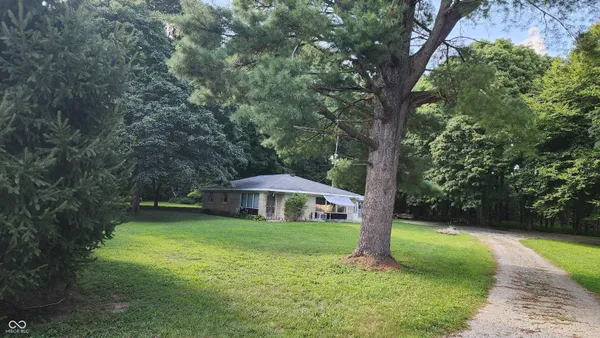 $300,000 | 366 West 200 South, Veedersburg, IN 47987