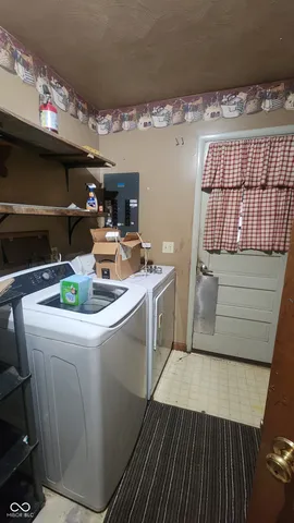 $325,000 | 366 West 200 South, Veedersburg, IN 47987