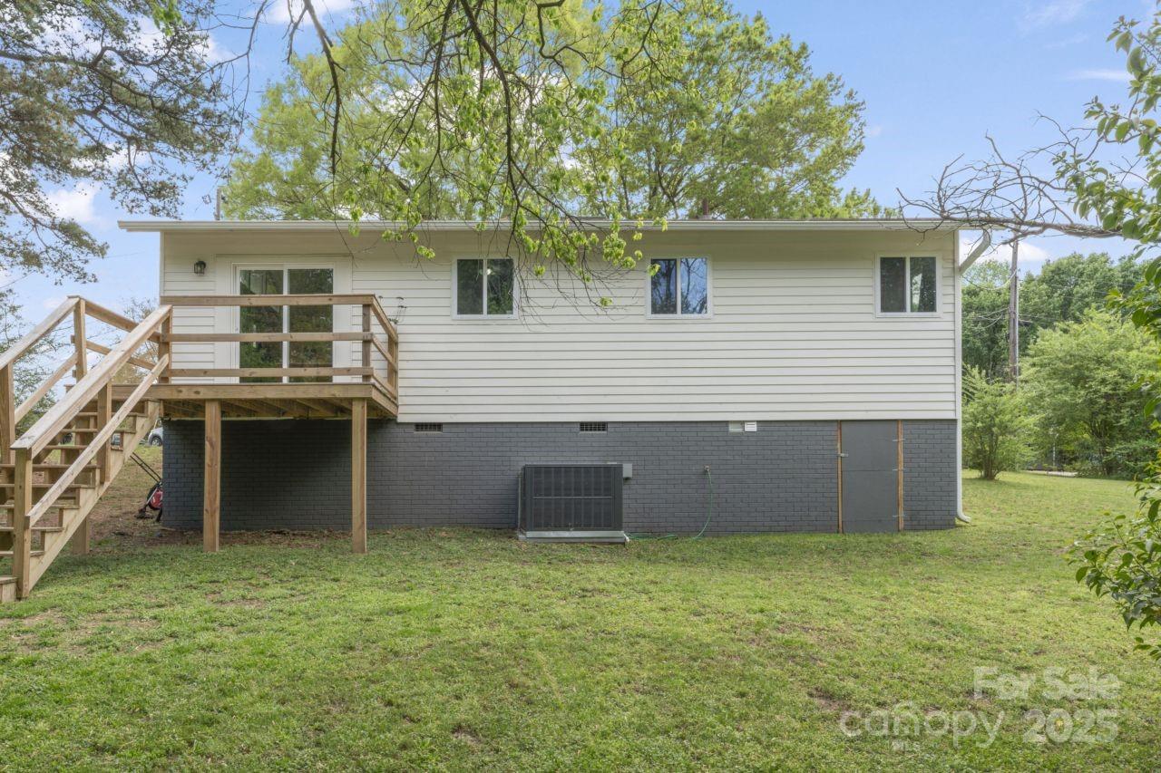 2403 Earley Circle Kannapolis, NC 28083 - Photo 16 of 21 front view of a house with a yard
