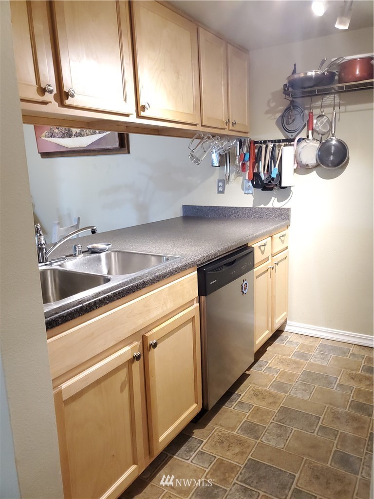13009 East Gibson Road, Unit R131 Everett, WA 98204 - Photo 14 of 27 Gallery Image 14
