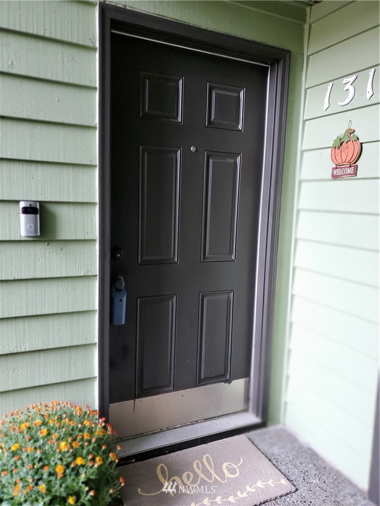 13009 East Gibson Road, Unit R131 Everett, WA 98204 - Photo 3 of 27 Gallery Image 3