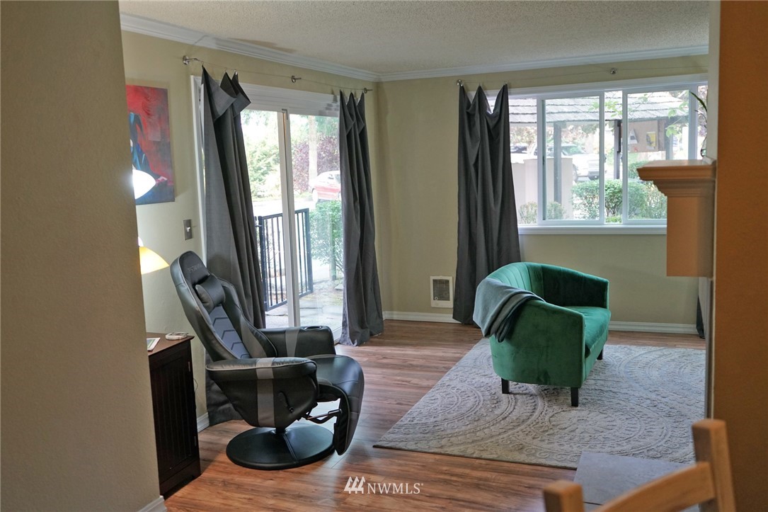13009 East Gibson Road, Unit R131 Everett, WA 98204 - Photo 5 of 27 Gallery Image 5