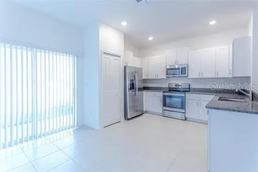 $2,000 | 32025 Powderpuff Mimosa Drive, San Antonio, FL 33576