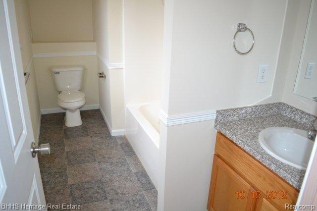 5146 Fisher Road Howell, MI 48855 - Photo 15 of 25 Bathroom 2