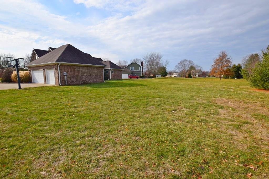 1752 Raccoon Way Pendleton, IN 46064 - Photo 33 of 35