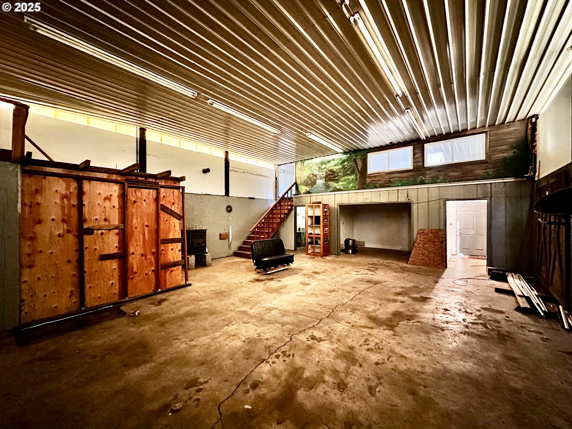 2453 Highway 20 Albany, OR 97321 - Photo 40 of 47 a view of an empty room with windows