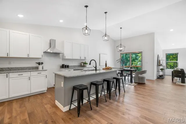 $387,500 | 204 Wrigley Field Drive, Unit 204, Bethalto, IL 62010