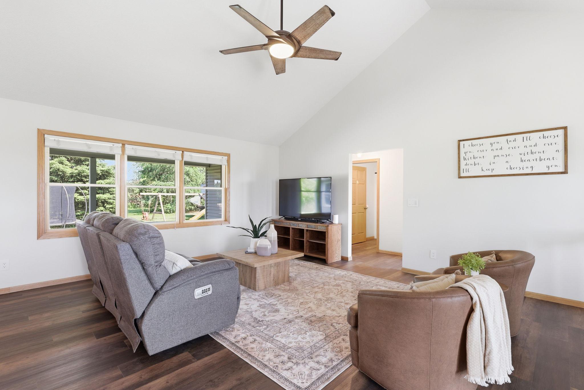 545 Kreuziger Road Roberts, WI 54023 - Photo 5 of 45