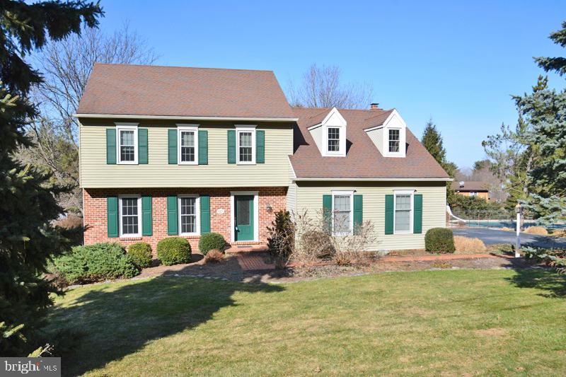 2631 Spring Valley Road Lancaster, PA 17601 - Photo 2 of 49 Gallery Image 2