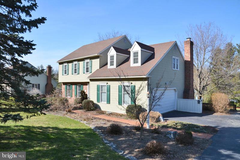 2631 Spring Valley Road Lancaster, PA 17601 - Photo 5 of 49 Gallery Image 5