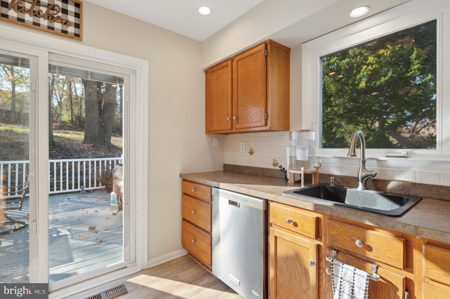 233 Bridge Road Upper Chichester, PA 19061 - Photo 12 of 24