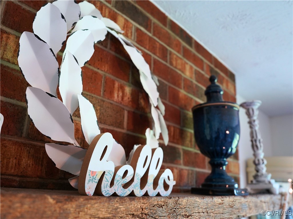 2632 Paisley Road Gretna, VA 24557 - Photo 11 of 49 a view of entryway