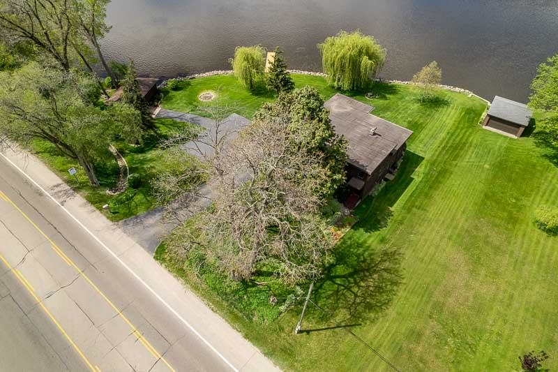 3004 South Riverside Drive Beloit, WI 53511 - Photo 4 of 74
