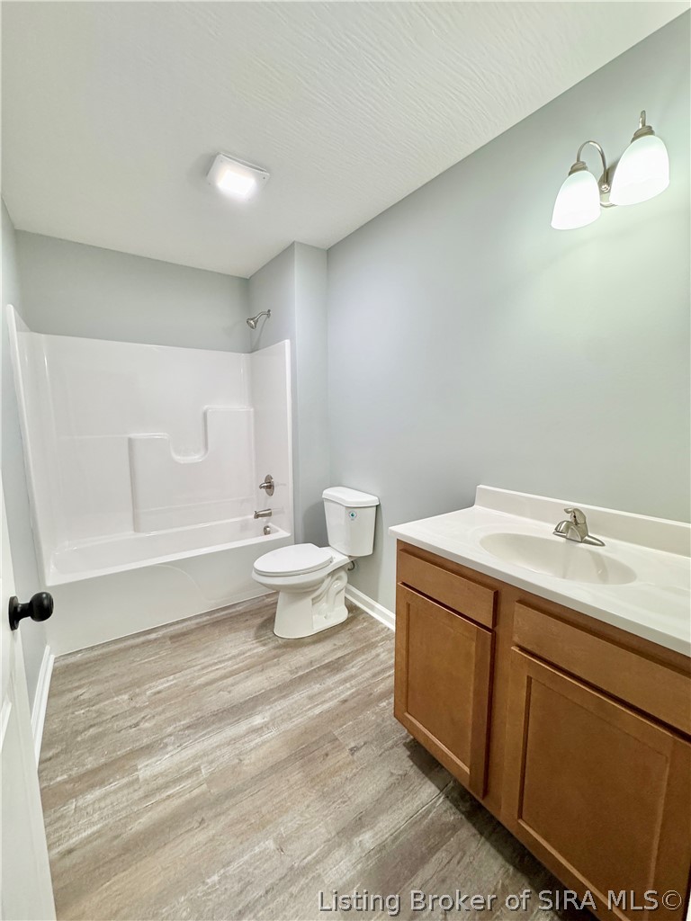 880 Mann Avenue Austin, IN 47102 - Photo 7 of 9 Bath 2