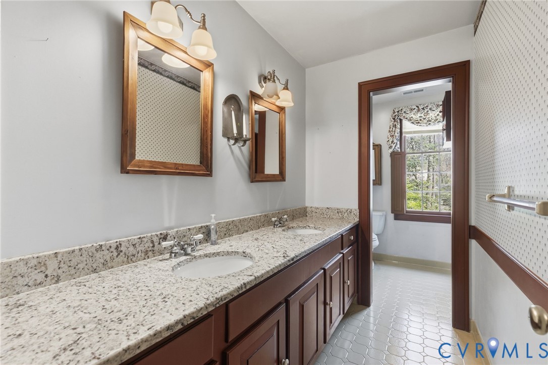 9420 Trails End Road Midlothian, VA 23112 - Photo 35 of 53 Second Floor Bathroom