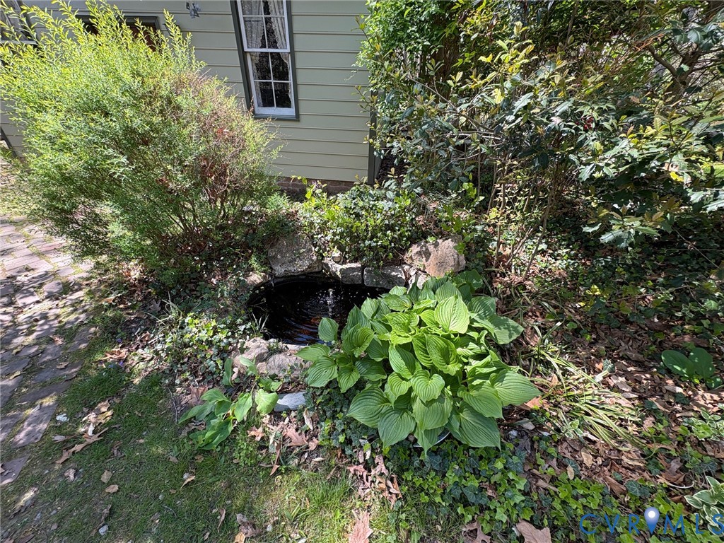9420 Trails End Road Midlothian, VA 23112 - Photo 46 of 53 Small fountain pond