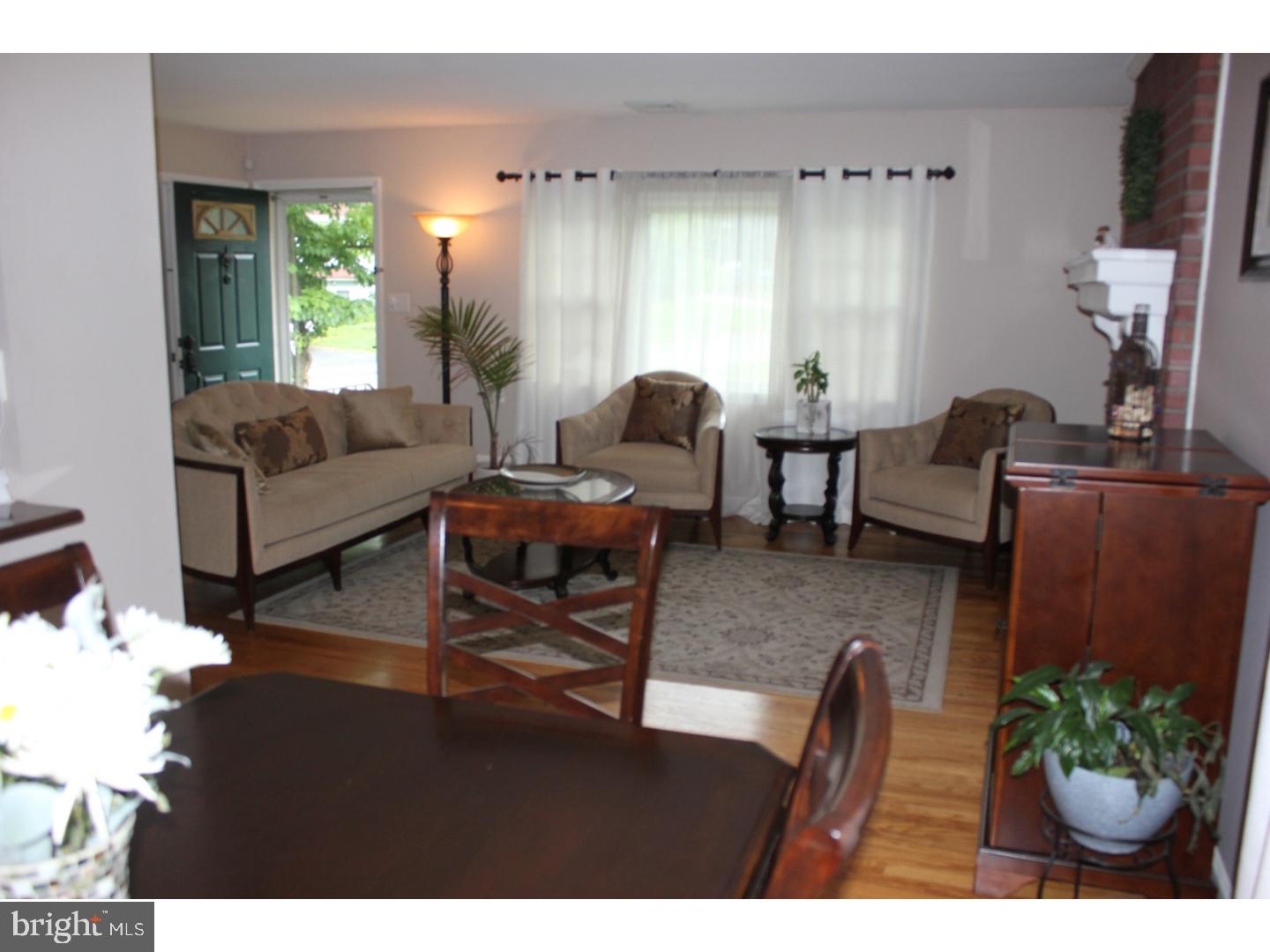 2027 Spring Mill Road Conshohocken, PA 19428 - Photo 4 of 24 Gallery Image 4