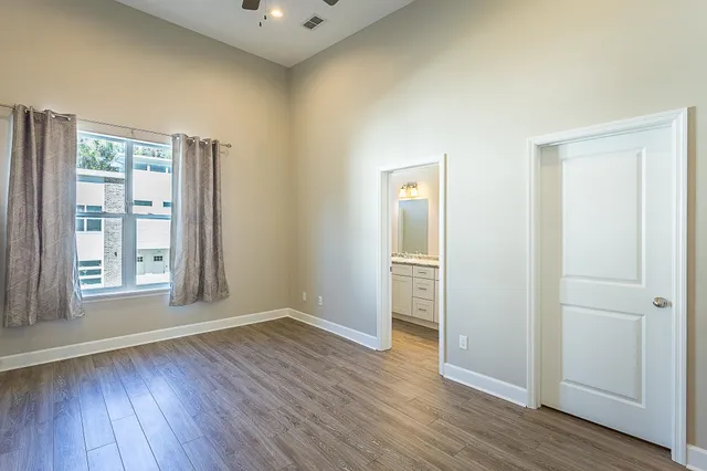 $2,200 | 2170 Capital Circle Southeast, Unit MULTIPLE, Tallahassee, FL 32301