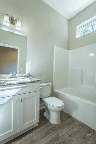 $2,200 | 2170 Capital Circle Southeast, Unit MULTIPLE, Tallahassee, FL 32301