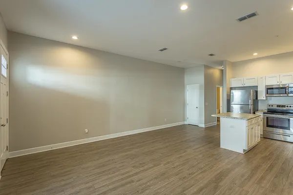 $2,200 | 2170 Capital Circle Southeast, Unit MULTIPLE, Tallahassee, FL 32301