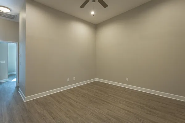 $2,200 | 2170 Capital Circle Southeast, Unit MULTIPLE, Tallahassee, FL 32301