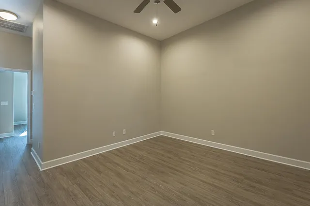 $2,200 | 2170 Capital Circle Southeast, Unit MULTIPLE, Tallahassee, FL 32301