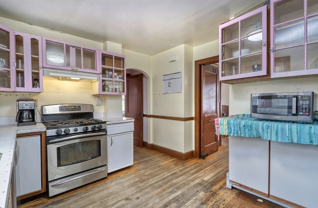 377 Appleton Street Arlington, MA 02476 - Photo 13 of 28 Gallery Image 13